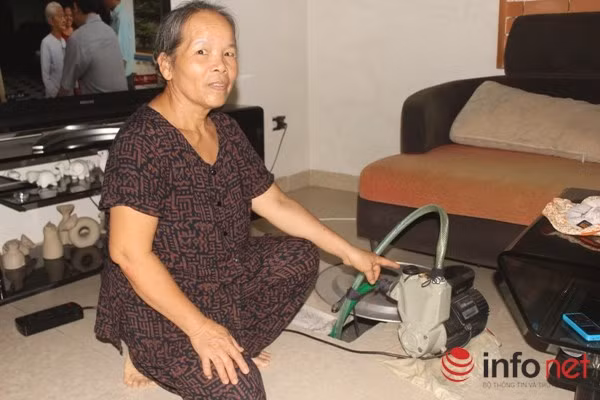 Hàng trăm hộ dân thủ đô "trực chiến" thâu đêm chờ bơm nước ảnh 4 Hàng trăm hộ dân thủ đô "trực chiến" thâu đêm chờ bơm nước ảnh 4