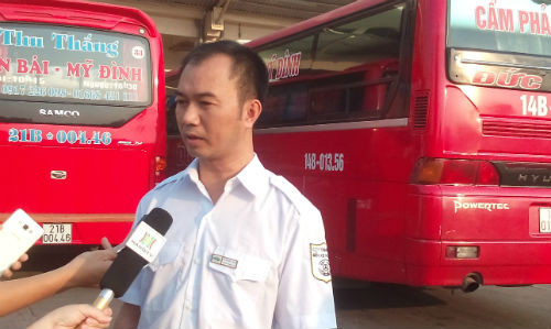 Phó giám đốc bến Mỹ Đình Nguyễn Mạnh Tuấn cho hay nhiều năm nay không có lốt xe được cấp mới. Ảnh: Võ Hải.