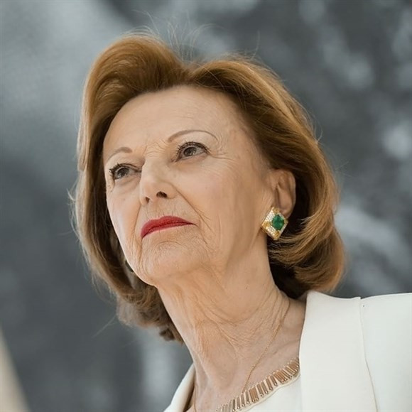 Những tỷ phú bí ẩn đứng sau các thương hiệu lừng danh ảnh 6