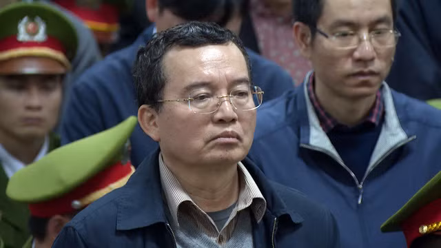 Bị cáo Nguyễn Quốc Khánh, ký văn bản thúc PVPower ký hợp đồng với PVC khi chưa đủ điều kiện. Ảnh: Tuổi trẻ