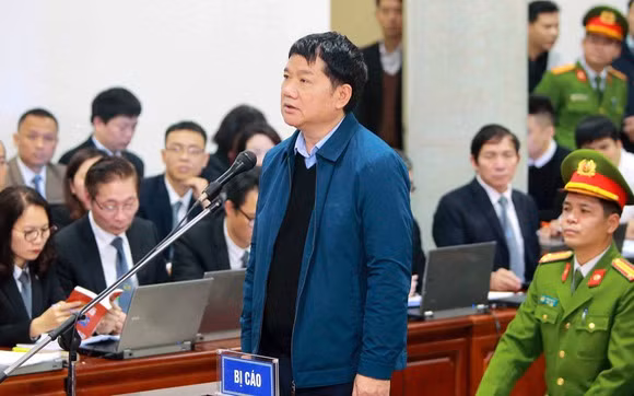 Bị cáo Đinh La Thăng tại ngày xét xử thứ 2 (9/1/2018). Ảnh: Tuổi trẻ