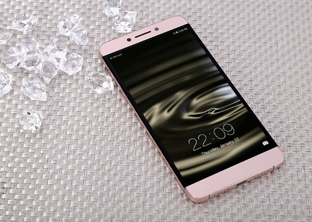 Kẻ lớn tiếng thách thức cả Samsung, Apple... mất toi 2 tỷ USD giá trị vì thông báo “hết tiền“ ảnh 2