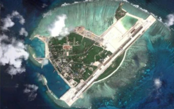 Trung Quốc ra sức tiến hành quân sự hóa phi pháp ở Biển Đông. Ảnh: BBC Anh.