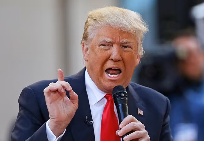 Donald Trump chê NATO, cảnh báo sẽ có nhiều nước theo chân Anh rời EU