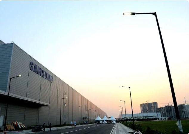 Ấn Độ không chỉ có nhà máy điện thoại di động lớn nhất của Samsung mà còn là đơn vị sản xuất điện thoại di động lớn nhất thế giới dựa trên năng lực sản xuất (Ảnh: Sam Mobile)