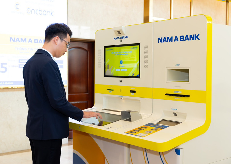 Hinh Nam A Bank 2.jpg