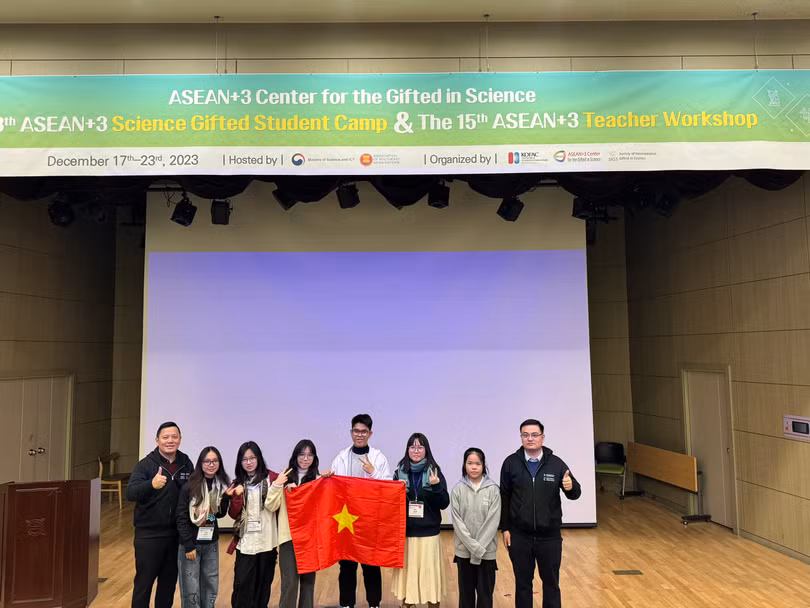 anh-2-4-1560.jpg