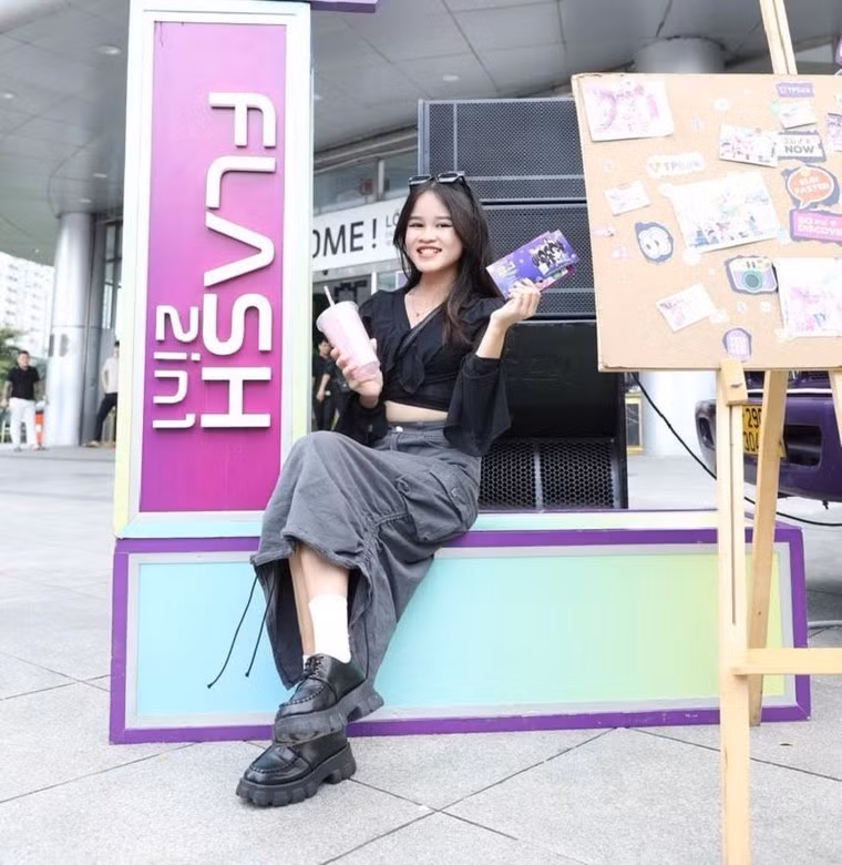 Toàn bộ vé được TPBank gửi tặng hoàn toàn miễn phí đến khách hàng tại khu trải nghiệm để các bạn trẻ “trọn trải nghiệm” cùng Bank Tím.