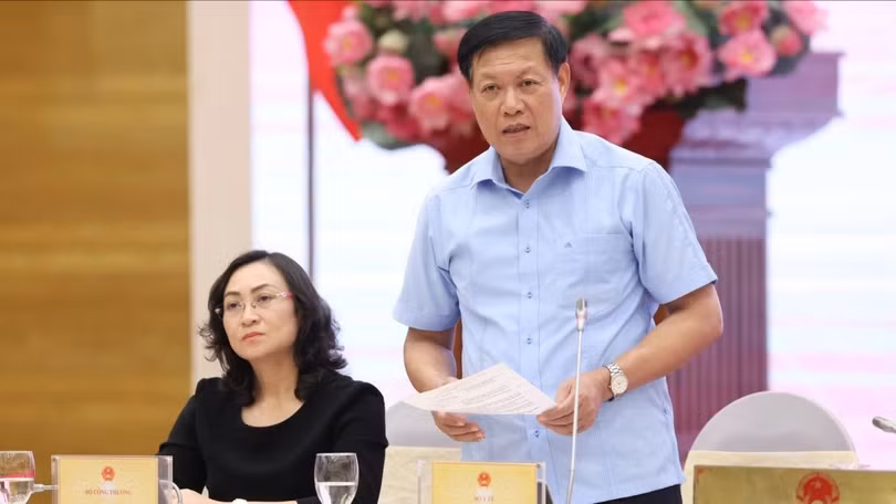 Thứ trưởng Bộ Y tế Đỗ Xuân Tuyên.