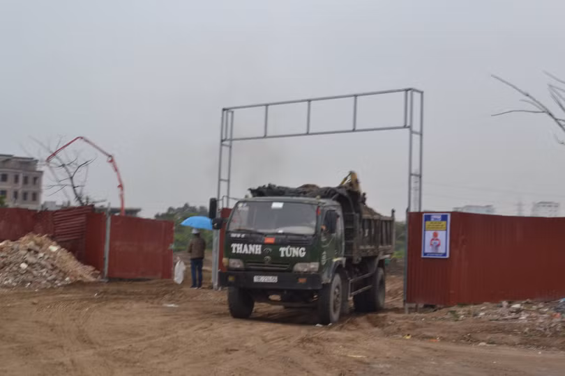 Nhiều hộ dân chưa chịu nhận đền bù, nhưng việc san lấp thi công dự án đã được chính quyền 