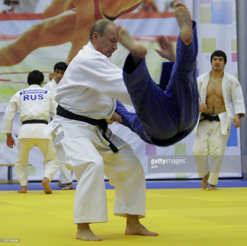 Chiến thuật Judo hết sức tài tình, giúp ông Putin có thể “hạ gục nhanh, tiêu diệt gọn” đối thủ trên đấu trường chính trị