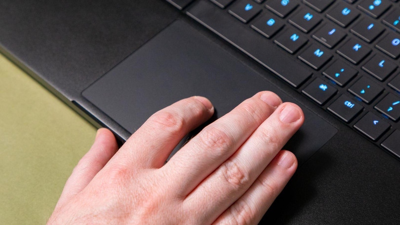 Phần Touchpad của máy (Ảnh: Tech Radar)