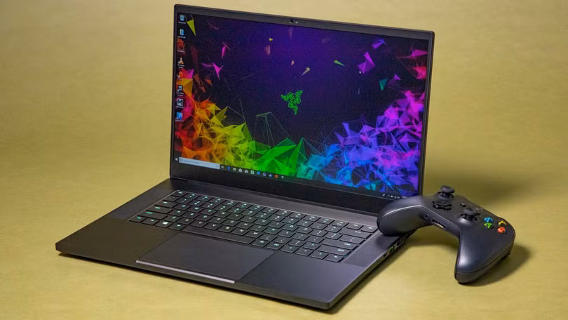 Razer Blade 15 (Ảnh: Tech Radar)
