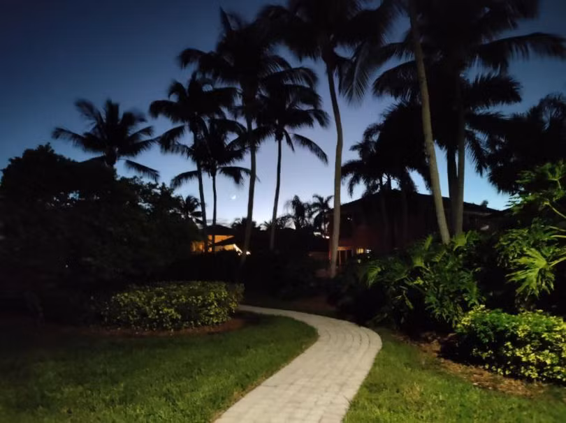 Khả năng chụp ảnh ban đêm của máy cũng rất tốt (Ảnh: GSM Arena)