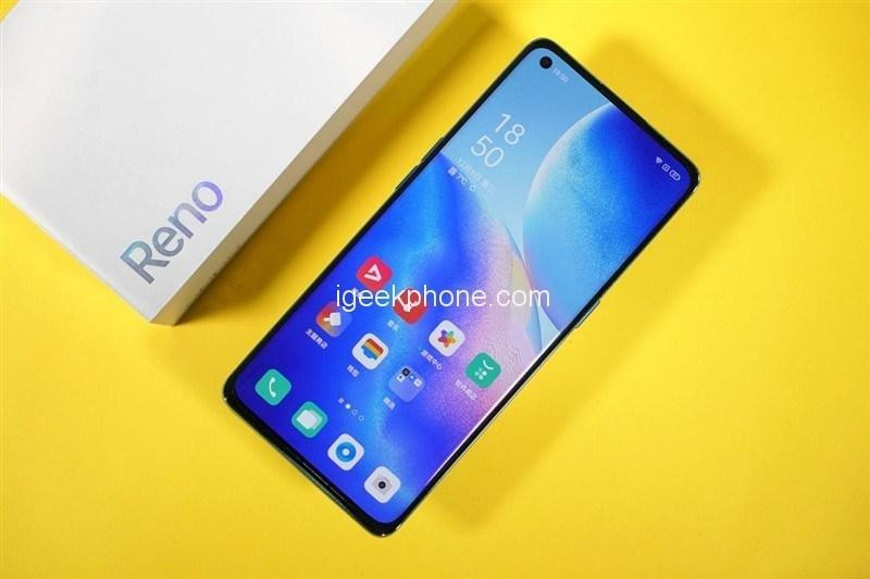 Màn hình của Oppo Reno 5 có màu sắc tươi, độ tương phản cao (Ảnh: Igeekphone)