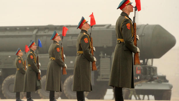 Tên lửa đạn đạo Topol M của Nga.