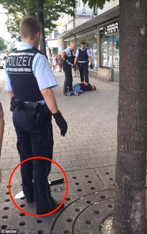 Phương tiện gây án là một con dao tông khá lớn.