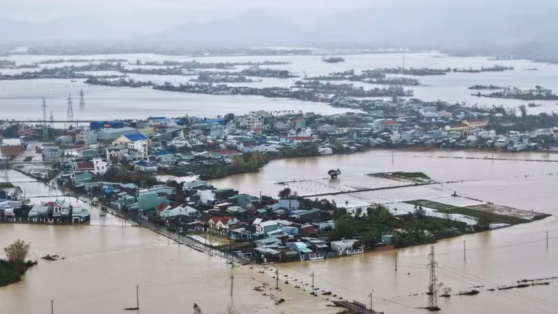 Các vùng phía Đông tỉnh Gia Lai cũng bị ngập lụt nặng. Ảnh: Vietnamnet.