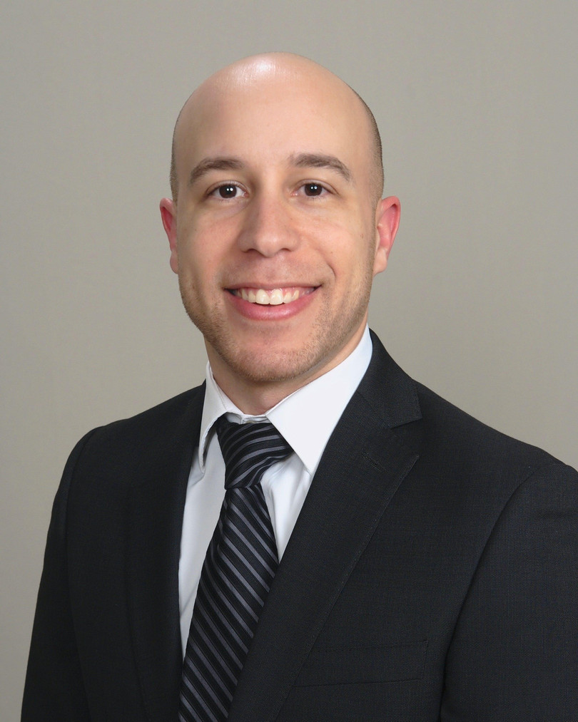 Brandon Bradshaw, kỹ sư về kỹ thuật số của đơn vị Tình báo &amp; Không gian Raytheon (Ảnh: CIO)