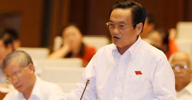 Đại biểu Quốc hội Trần Du Lịch, Ủy viên Ủy ban Kinh tế Quốc hội