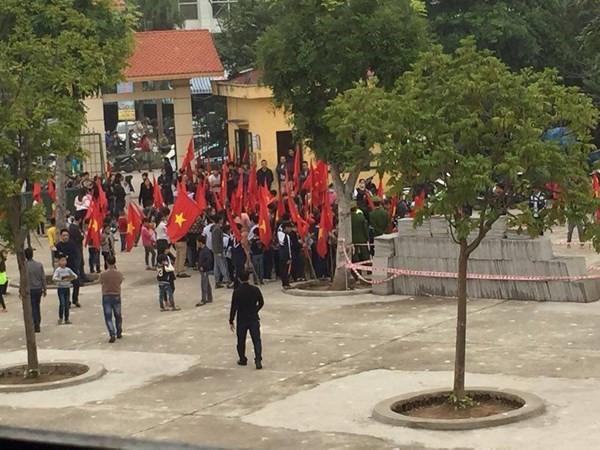 Chưa có bằng chứng việc học sinh "nhận tiền" phản đối xây trung tâm thương mại Ninh Hiệp ảnh 1