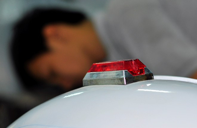 Vỏ chiếc xe được làm bằng hỗn hợp sợi thủy tinh và nhựa. Không những đáp ứng tiêu chí bền, nhẹ, đẹp mà phần vỏ được thiết kế theo hướng triệt tiêu ma sát hiệu quả nhất khi chạy. Xe được lắp đầy đủ còi, gương chiếu hậu, đèn xi nhan...Động cơ xe máy thông thường sử dụng xăng nên khi mua máy về, các sinh viên phải chế lại để phù hợp với nhiên liệu cồn.