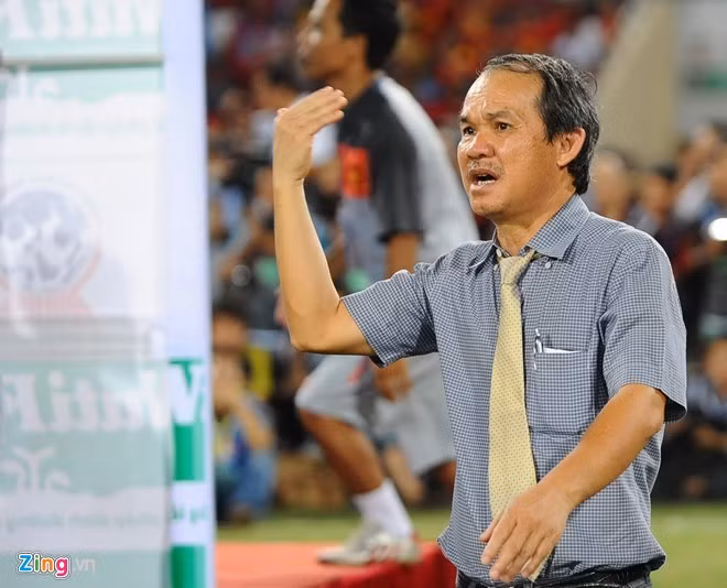 2015, bầu Đức mất vị trí người giàu thứ hai trên sàn chứng khoán Việt Nam. Ảnh minh họa: Tùng Lê.