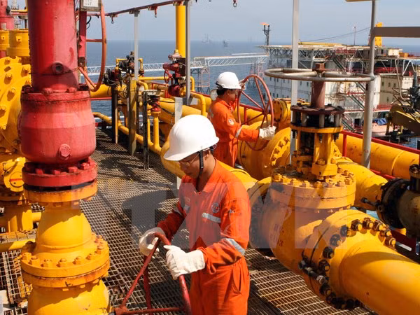  PVN: Giá dầu giảm 1 USD, doanh thu giảm 5,4 nghìn tỷ đồng