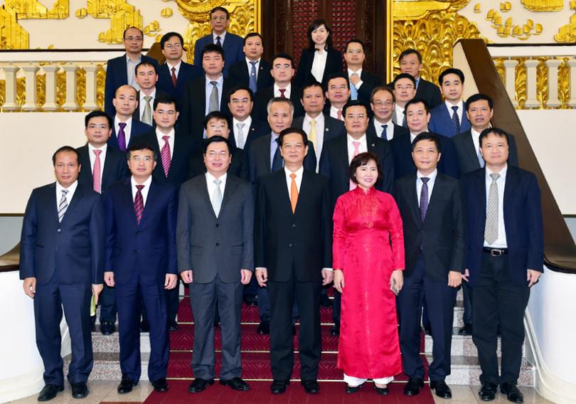 Thủ tướng Nguyễn Tấn Dũng, lãnh đạo Bộ Công Thương và các doanh nghiệp ngành Công Thương. Ảnh: VGP/Nhật Bắc
