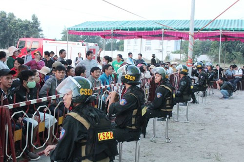 Xét xử vụ thảm sát ở Bình Phước: Dương và Tiến bật khóc khi bị đề nghị án tử hình ảnh 41