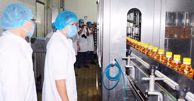 Tập đoàn Tân Hiệp Phát chính thức cầu thị người tiêu dùng giúp đỡ phát hiện các sản phẩm lỗi.