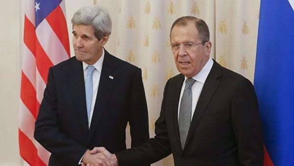 Ngoại trưởng Mỹ John Kerry (bên trái) và Ngoại trưởng Nga Sergei Lavrov. Ngoại trưởng Mỹ John Kerry (bên trái) và Ngoại trưởng Nga Sergei Lavrov.