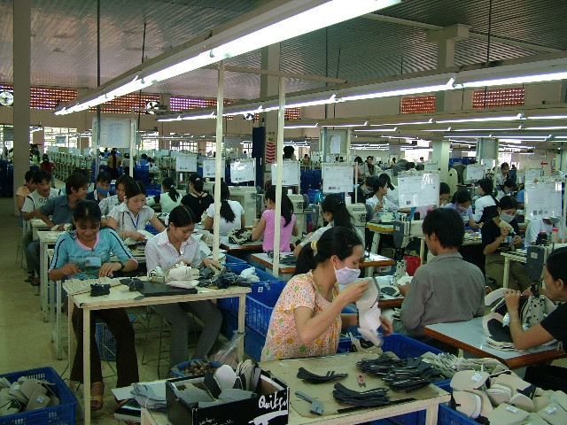 Hàng năm, các DN da giày VN nhập khẩu khoảng 500 triệu squara feet da thuộc về làm nguyên liệu sản xuất