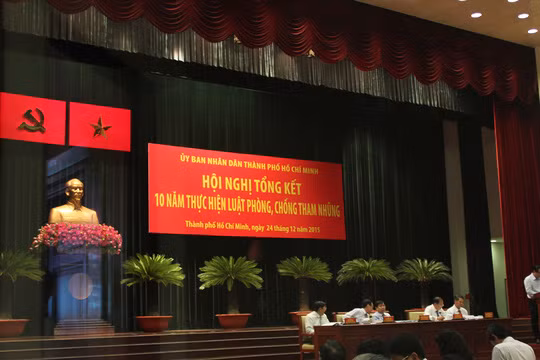 Hội nghị tông kết 10 năm Luật phòng chống tham nhũng sáng 24-12