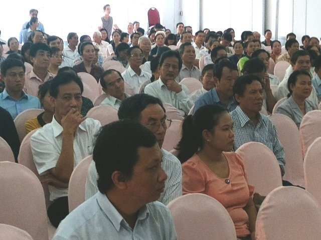 Cử triquận 1 TP.HCM tại buổi tiếp xúc Cử triquận 1 TP.HCM tại buổi tiếp xúc