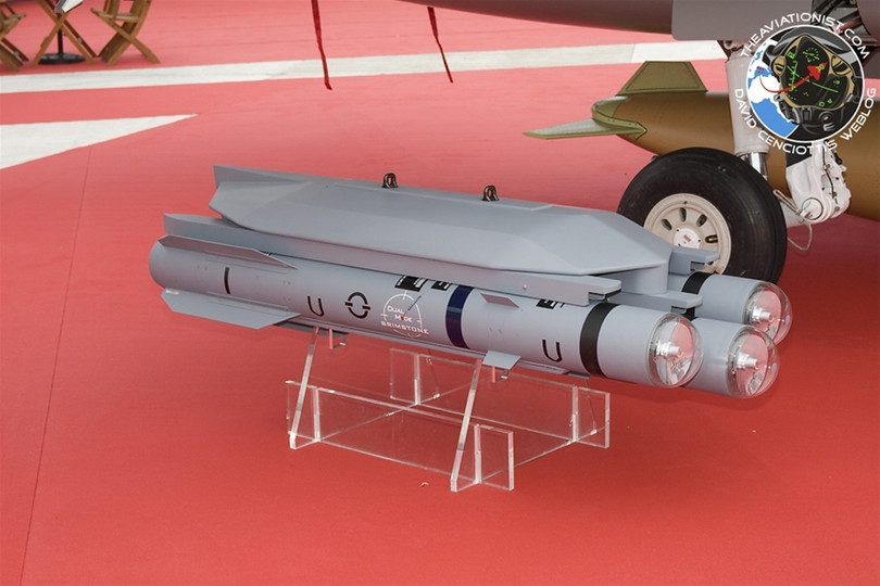 Anh thông qua quyết định điều 8 máy bay dội bom IS ảnh 1