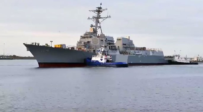 Clip Mỹ vừa hạ thủy tàu khu trục lớp Arleigh Burke thứ 64 ảnh 2