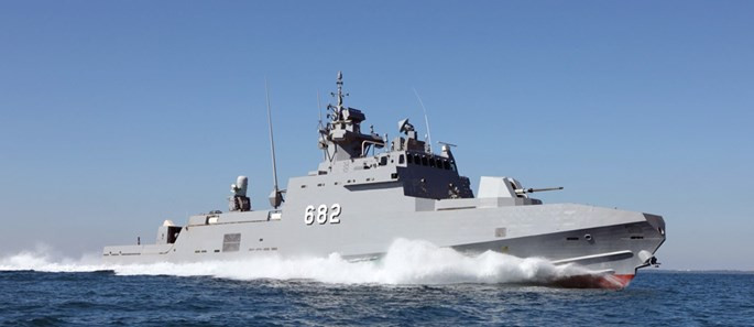 Xem tàu Rolldock Star chở 2 tàu tên lửa từ Mỹ về Ai Cập ảnh 4 Xem tàu Rolldock Star chở 2 tàu tên lửa từ Mỹ về Ai Cập ảnh 4