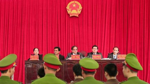 Xét xử vụ thảm sát ở Bình Phước: Dương và Tiến bật khóc khi bị đề nghị án tử hình ảnh 10