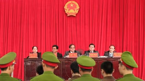 Xét xử vụ thảm sát ở Bình Phước: Dương và Tiến bật khóc khi bị đề nghị án tử hình ảnh 10