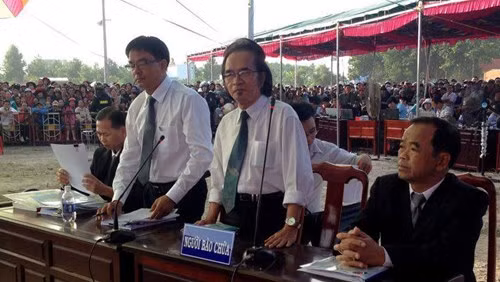 Xét xử vụ thảm sát ở Bình Phước: Dương và Tiến bật khóc khi bị đề nghị án tử hình ảnh 36