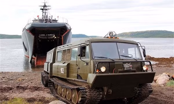 Nga chế tạo xe vận chuyển địa hình dành cho Bắc Cực.
