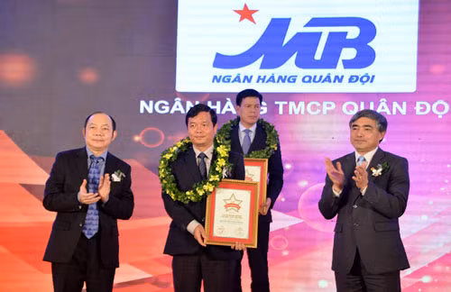 Đại diên các doanh nghiệp nhận giải thưởng