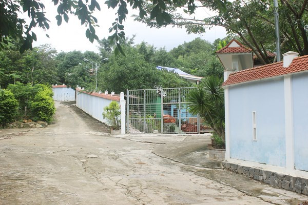 Không có hoạt động tháo dỡ gì dù hạn cưỡng chế của chính quyền sắp hết - Ảnh: Lê Đình Dũng.