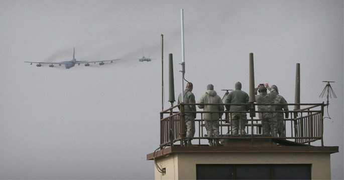 Xem video clip B-52 Mỹ bay cực thấp răn đe Triều Tiên ảnh 5