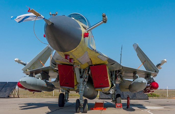 Clip tàu sân bay Trung Quốc thua xa tàu sân bay Nga ảnh 5