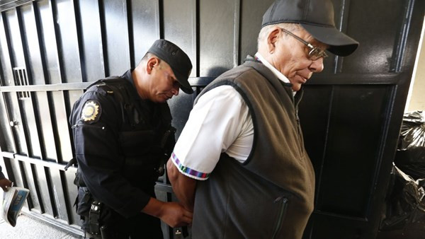 Cựu tướng Garcia bị bắt Cựu tướng Garcia bị bắt