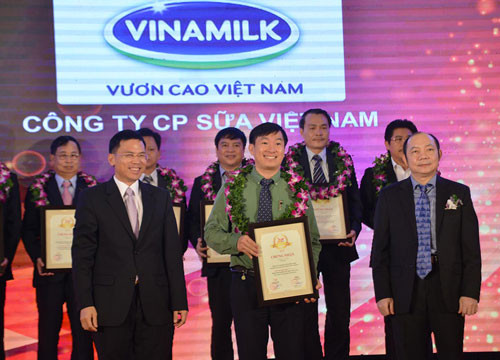 Đại diên các doanh nghiệp nhận giải thưởng