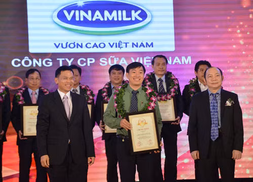 Đại diên các doanh nghiệp nhận giải thưởng