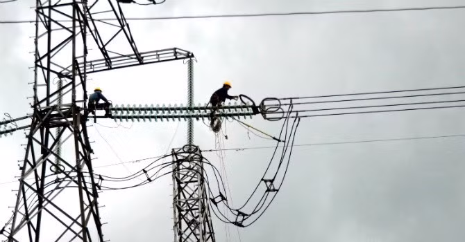 Dự kiến năm 2016 EVN sẽ mua 1,2 tỷ kWh điện từ Trung Quốc. Ảnh: TL